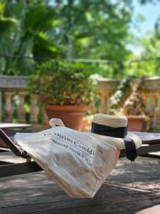 B&B / Chambres d'hotes La Divine Comedie-Suites Deluxe : Suite avec Terrasse - Vue sur Jardin