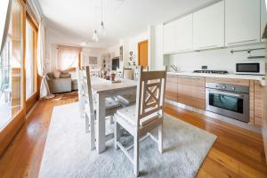 Dolomiti Cortina Chalet con parcheggio - Caldo e accogliente trilocale