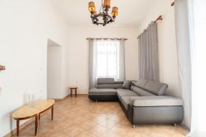 Naxos Family House in Vivlos