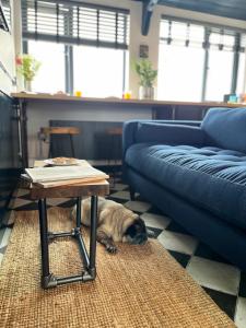 2 The Old Canteen, Two Minute Walk To Beach