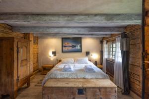 Chalets Chalet authentique luxe piscine : photos des chambres