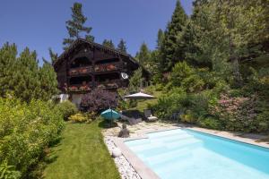 Chalets Chalet authentique luxe piscine : photos des chambres