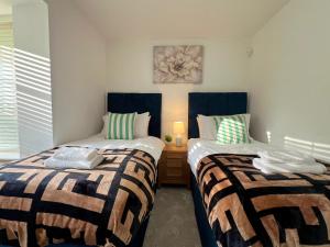 Argus 4-Bed Haven, Contractor, Christmas Families, Industrial Area