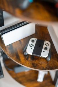 EasyTree 4P Switch TV