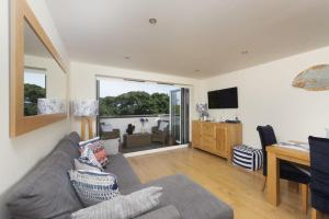 5 Sandy Lane Apartments, Carbis Bay