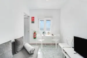 Home2Book Stunning BeachFront Apt, Pozo Izquierdo - 伊兹奎尔多