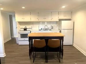 Heart Of Hickory Home #2 Open Layout Studio Apt - Laurel Hill