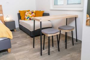 Studio Maria with Free Parking