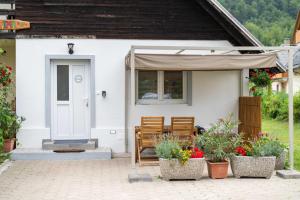 Apartment & Studio Maria with Free Parking