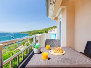 Apartment Daria 2 by Interhome 