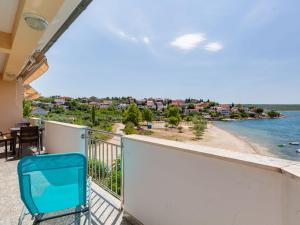 Apartment Daria 2 by Interhome 