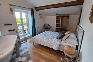 Maisons de vacances La Fontaine gite de charme a 12min du Puy duFou : photos des chambres