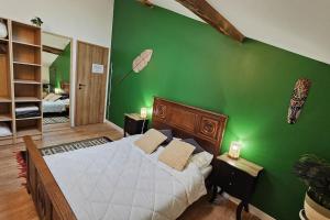 Maisons de vacances La Fontaine gite de charme a 12min du Puy duFou : photos des chambres