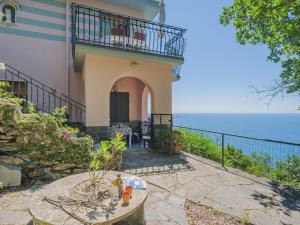 Apartment La Ginestra by Interhome