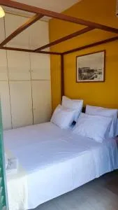 Danae's Flat - Anemómylos