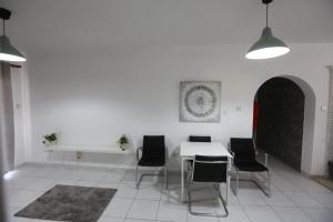 Near the Beach Holiday Apartment