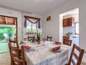 Holiday Home Jakov by Interhome