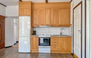 Cozy Apartment In Visby With Wifi