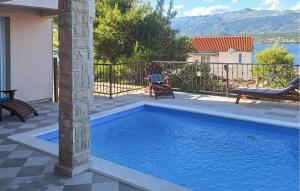 Stunning Home In Novigrad With Wifi 