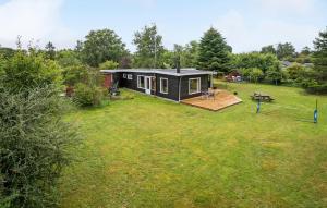 3 Bedroom Cozy Home In Sjællands Odde