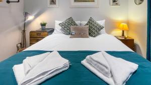 Walpole Bay 2 bed Stunning Garden Apt By ADLIV