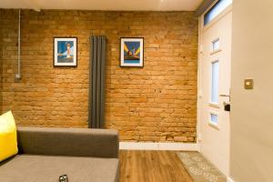 Stylish home close to the BEACH By ADLIV