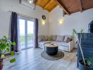 Apartment Zora by Interhome