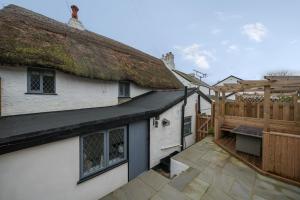 Gorgeous Thatched Cottage