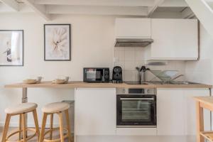 Functional & equipped duplex studio, Old Lille