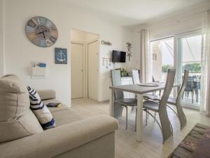 Apartment Baia dei tramonti by Interhome