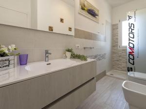 Apartment Baia dei tramonti by Interhome img20
