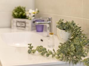 Apartment Baia dei tramonti by Interhome img24