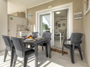 Apartment Baia dei tramonti by Interhome img5