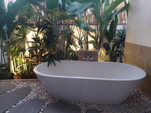 1BDR private villa w pool 350m from Balangan beach