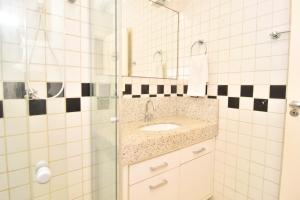 Apto Charmoso e Prático a 300m da Praia P1012