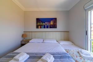 Ap com Vista p o Mar&Montanhas nos Açores XN5376