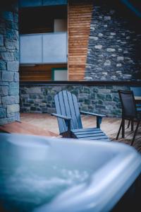 Doppelzimmer mit Whirlpool-Badewanne