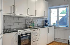 2 Bedroom Gorgeous Apartment In Visby