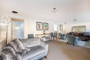 2 Bed Apartment, Notting Hill