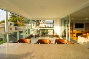 Vista Mar Privilegiada em Jurerê, 3 suítes P1364