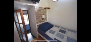 Thatched 1 person Cottage