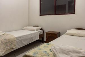 Apto para 6 com vista do mar em Meia Praia P2618