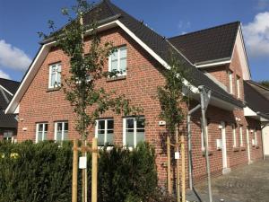 Haus Veronika links