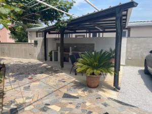 Ferienwohnung in Fažana mit Garten und Terrasse