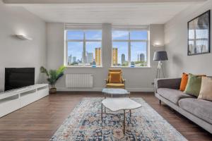 MySquare 3 bed apartment near Old Street and City of London