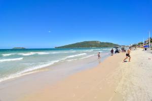 Beach Office nos Ingleses, 50 metros do Mar P2057