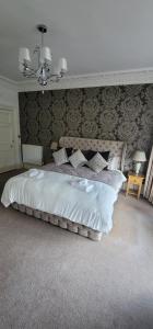 3 Bedroom villa attached to Host home free parking