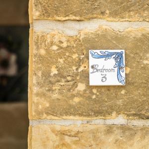 Room 3 - family room x 3 by Solea