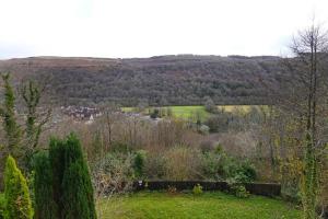 Local accommodation for motocycle off-road centres