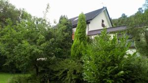 Local accommodation for motocycle off-road centres